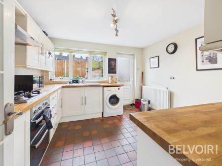 2 bedroom Terraced House to let in Station Road, Stone, ST15