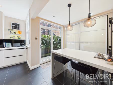 4 bedroom Terraced House for sale in Lower Oxford Road, May Bank, Newcastle Under Lyme, ST5