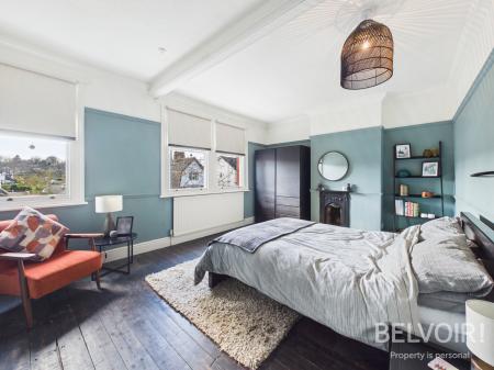 4 bedroom Terraced House for sale in Lower Oxford Road, May Bank, Newcastle Under Lyme, ST5