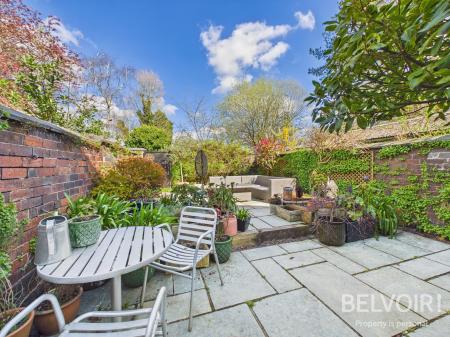 4 bedroom Terraced House for sale in Lower Oxford Road, May Bank, Newcastle Under Lyme, ST5