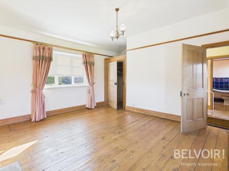 2 bedroom Terraced House to let in Stafford Road, Stone, ST15