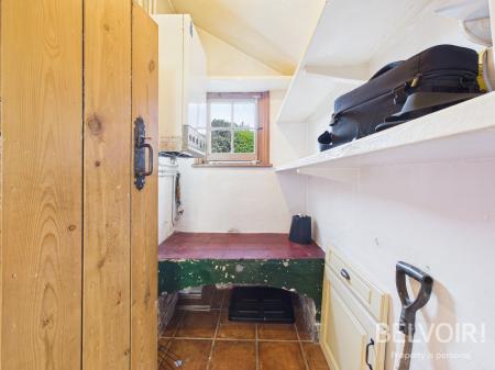 2 bedroom Terraced House to let in Stafford Road, Stone, ST15