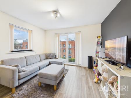 2 bedroom Flat for sale in Penstock Drive, Stoke On Trent, ST4