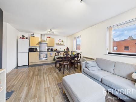 2 bedroom Flat for sale in Penstock Drive, Stoke On Trent, ST4