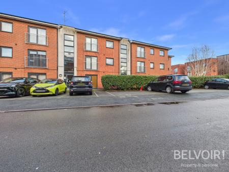2 bedroom Flat for sale in Penstock Drive, Stoke On Trent, ST4