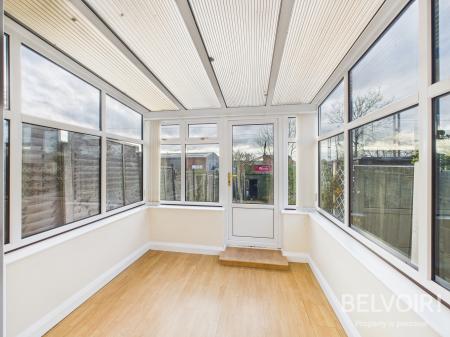 2 bedroom Town house to let in Chestnut Grove, Stone, ST15