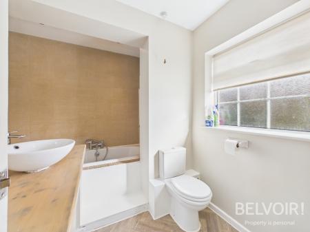 4 bedroom Semi-detached house to let in Ridgeway Drive, Blythe Bridge, ST11