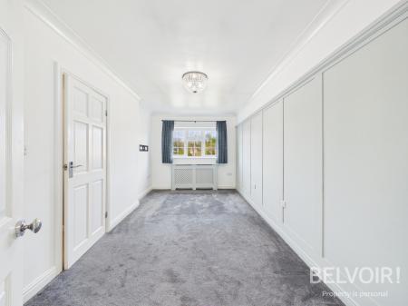 4 bedroom Semi-detached house to let in Ridgeway Drive, Blythe Bridge, ST11