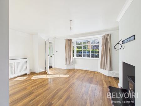 4 bedroom Semi-detached house to let in Ridgeway Drive, Blythe Bridge, ST11