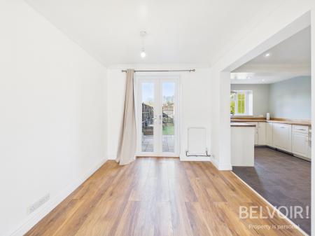 4 bedroom Semi-detached house to let in Ridgeway Drive, Blythe Bridge, ST11