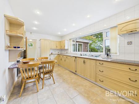 4 bedroom Detached house for sale in New Close Avenue, Forsbrook, Stoke On Trent, ST11