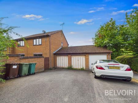 2 bedroom Town house to let in Kingsland Road, Aston Lodge Park, Stone, ST15