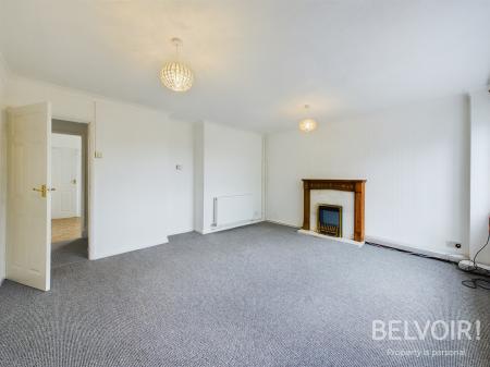 2 bedroom Terraced House to let in The Hempbutts, Stone, ST15