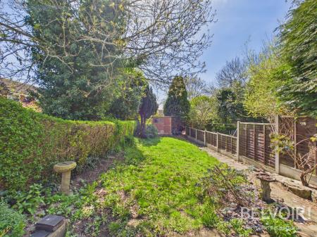 4 bedroom Terraced House for sale in York Street, Stone, ST15