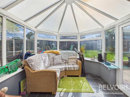 4 bedroom Detached house for sale in Picasso Rise, Meir Park, Stoke On Trent, ST3