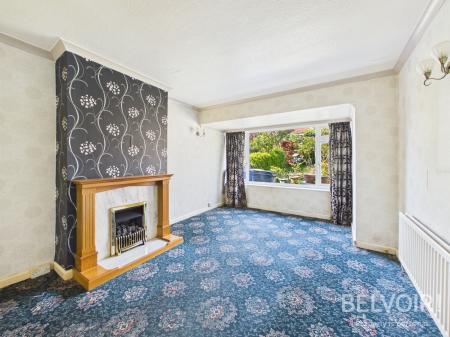 3 bedroom Town house for sale in Ashlands Road, Newcastle Under Lyme, ST4