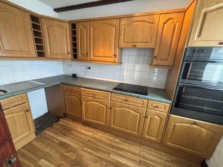 1 bedroom Flat to let in Green Close, Walton, Stone, ST15