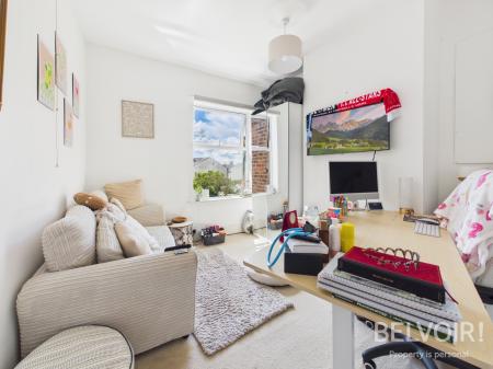 2 bedroom Terraced House for sale in Victoria Street, Stone, ST15
