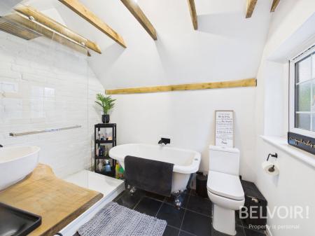 2 bedroom Cottage for sale in Monument Lane, Tittensor, ST12
