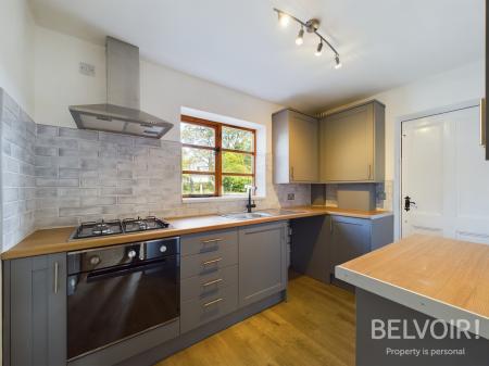 3 bedroom Terraced House to let in Newcastle Road, Stone, ST15