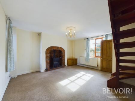3 bedroom Terraced House to let in Newcastle Road, Stone, ST15