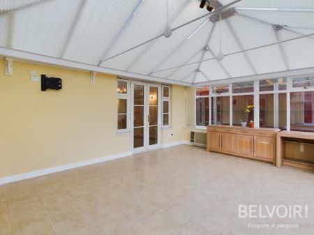 4 bedroom Detached house to let in Harecastle Bank, Meaford, Stone, ST15