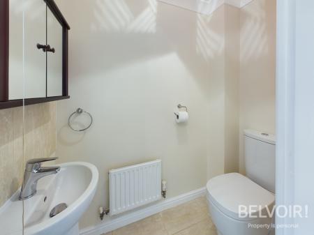 4 bedroom Detached house to let in Harecastle Bank, Meaford, Stone, ST15