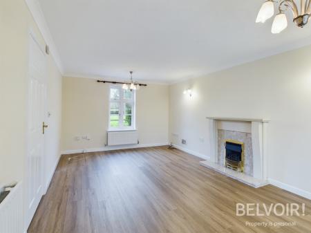 4 bedroom Detached house to let in Harecastle Bank, Meaford, Stone, ST15