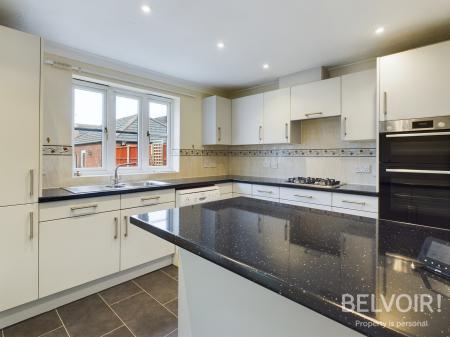 4 bedroom Detached house to let in Harecastle Bank, Meaford, Stone, ST15