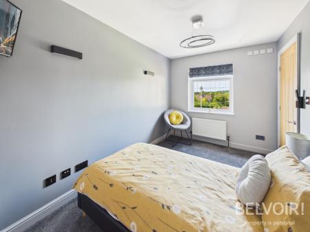 4 bedroom Semi-detached house for sale in Eleanor Place, Westlands, Newcastle Under Lyme, ST5