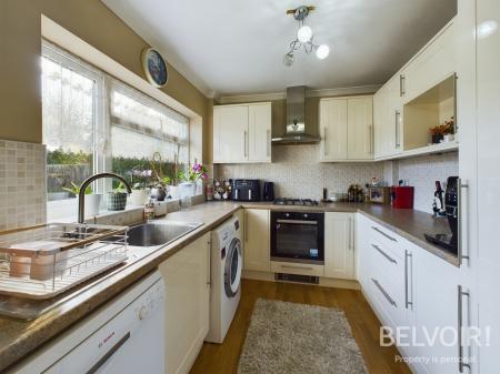 3 bedroom Detached house for sale in Timberfields, Yarnfield, ST15