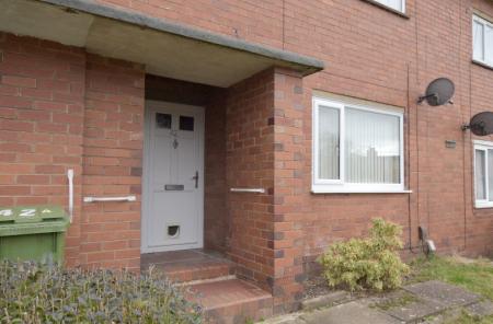 1 bedroom Flat to let in Green Close, Stone, ST15