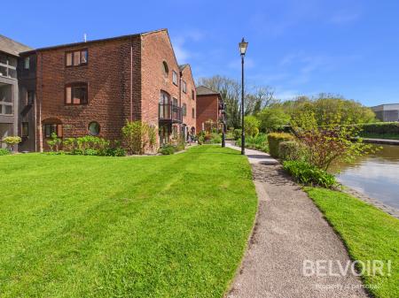 1 bedroom Flat to let in Stafford Street, Stone, ST15