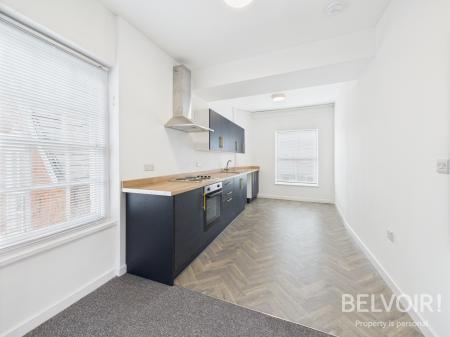2 bedroom Flat to let in Market Place, Uttoxeter, ST14