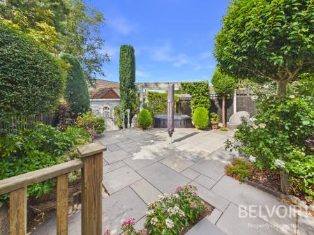3 bedroom Bungalow for sale in Mount Avenue, Stone, ST15