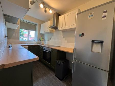 1 bedroom Flat to let in Walton Way, Stone, ST15