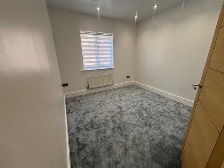 1 bedroom Flat to let in Crown Street, Stone, ST15
