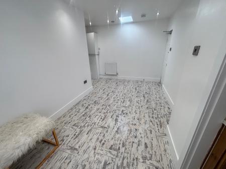 1 bedroom Flat to let in Crown Street, Stone, ST15