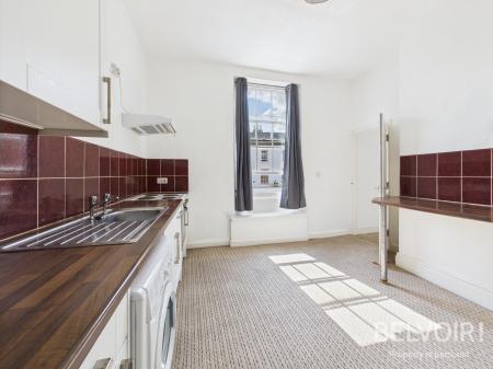 2 bedroom Flat to let in Market Place, Uttoxeter, ST14