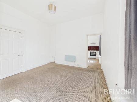 2 bedroom Flat to let in Market Place, Uttoxeter, ST14
