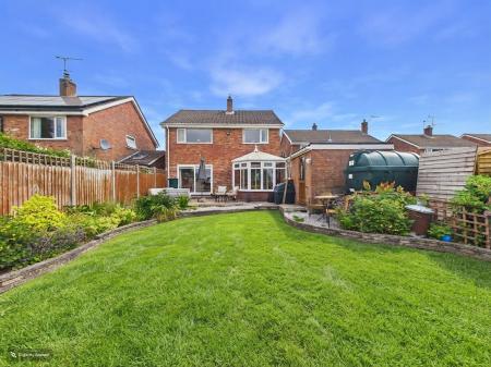 4 bedroom Detached house for sale in Fairbanks Walk, Swynnerton, Stone, ST15