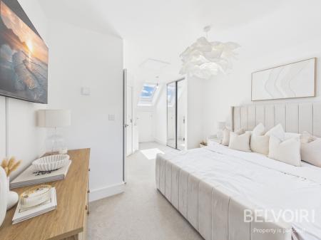 4 bedroom Semi-detached house for sale in Anemone Avenue, Stafford, ST17