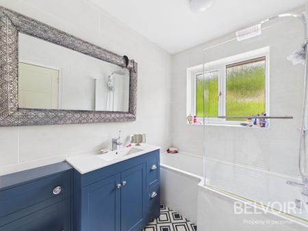 4 bedroom Detached house for sale in Lightwood Road, Lightwood, Stoke On Trent, ST3