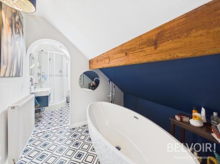 4 bedroom Detached house for sale in Lightwood Road, Lightwood, Stoke On Trent, ST3