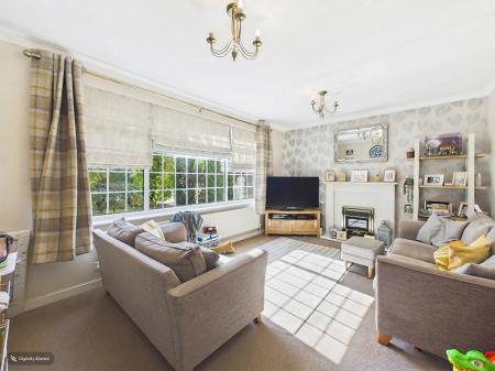 3 bedroom Detached house for sale in Seabridge Road, Newcastle Under Lyme, ST5