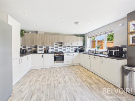 4 bedroom Detached house for sale in Andrus Way, Stafford, ST16
