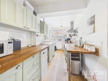 2 bedroom Semi-detached house for sale in Stanley Road, Hartshill, Stoke On Trent, ST4