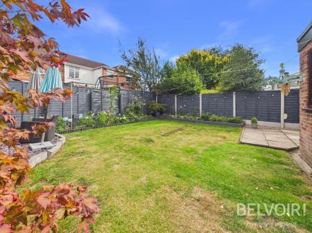 2 bedroom Semi-detached house for sale in Stanley Road, Hartshill, Stoke On Trent, ST4