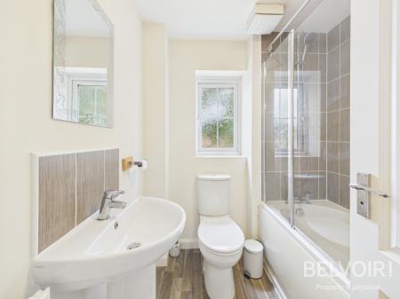 2 bedroom Town house to let in Hollingworth Close, Yarnfield, ST15