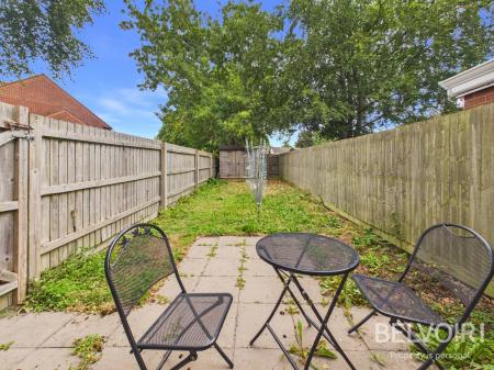 2 bedroom Town house to let in Hollingworth Close, Yarnfield, ST15